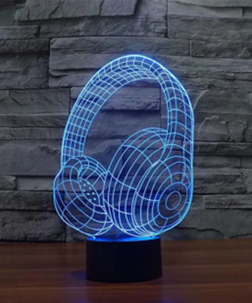 Auriculares 851x1024 - Lámpara Auriculares