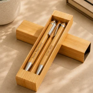 Set de escritura personalizado de bambú Kioto con grabado láser