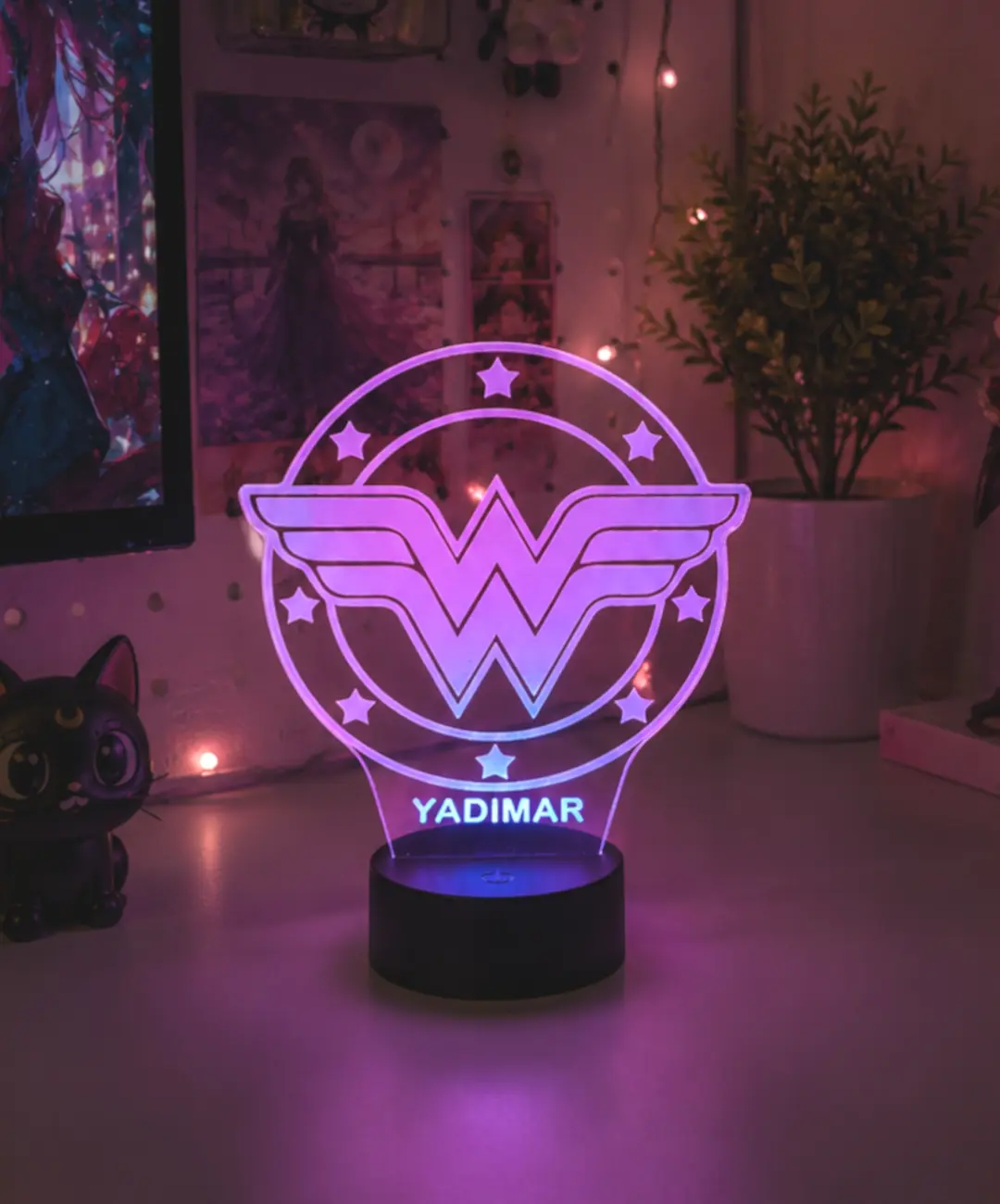 Lámpara LED personalizada Wonder Woman con nombre grabado