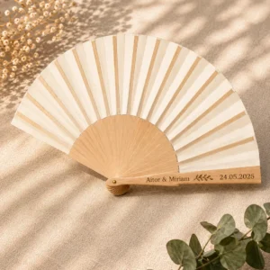 Abanico de madera personalizado para bodas, comuniones y eventos especiales
