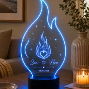 Lámpara personalizada llama y corazón grabada en metacrilato con nombre personalizado
