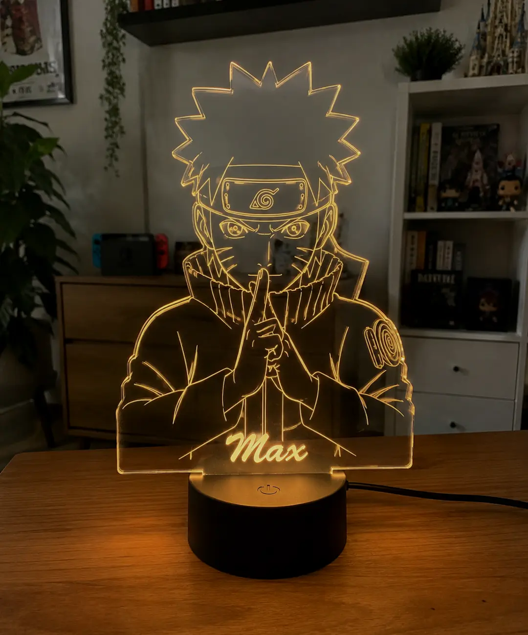 Lámpara personalizada Naruto con nombre grabado en metacrilato