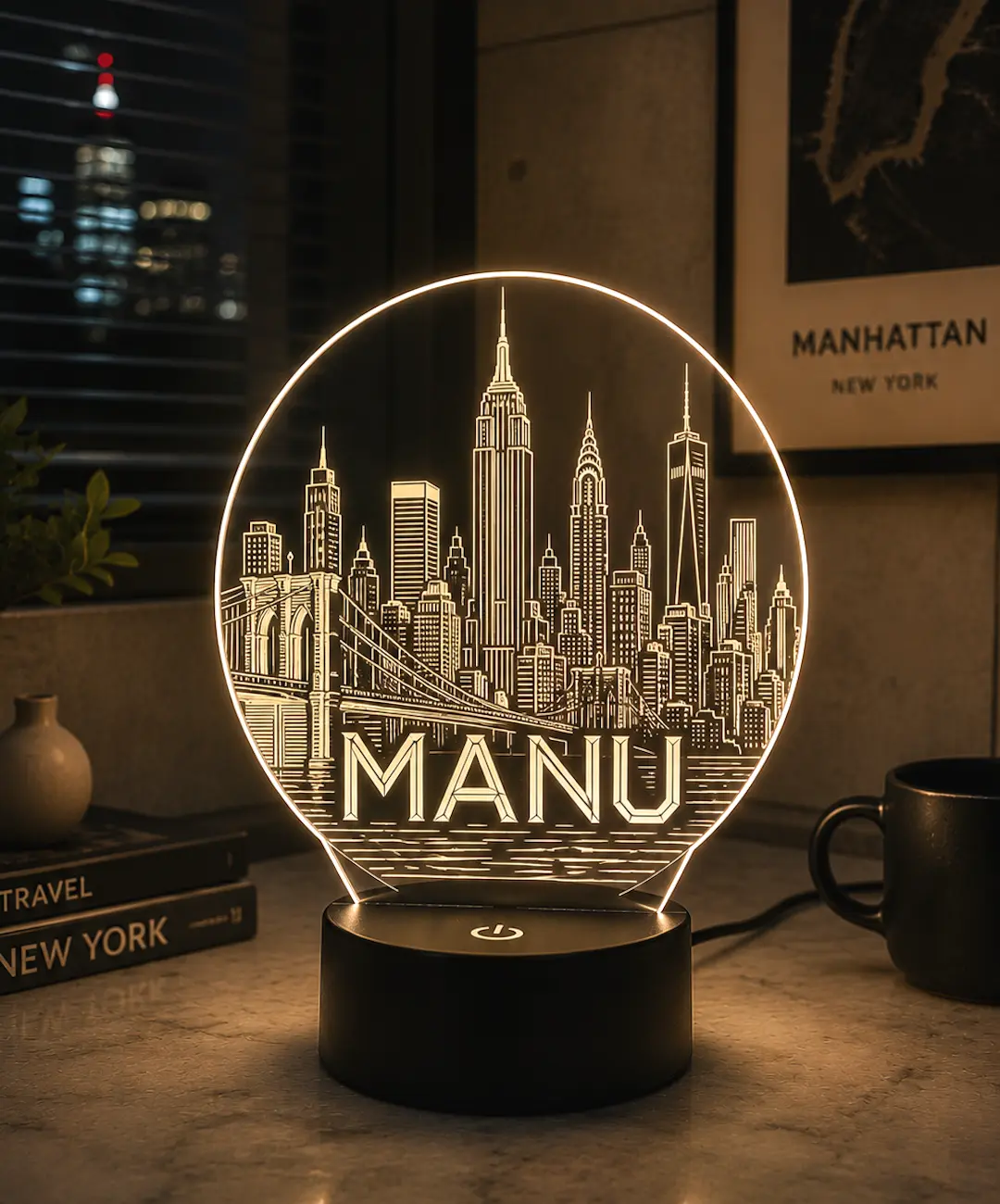 Lámpara personalizada skyline Nueva York con nombre grabado en metacrilato